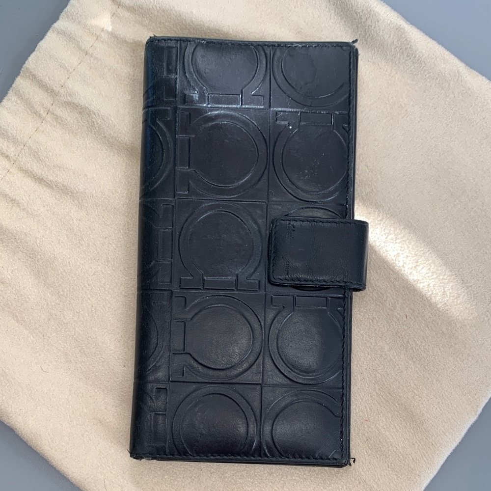 Salvatore Ferragamo Black Leather Gancini Embossed Slim Wallet